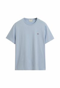 Unselected, fresh blue