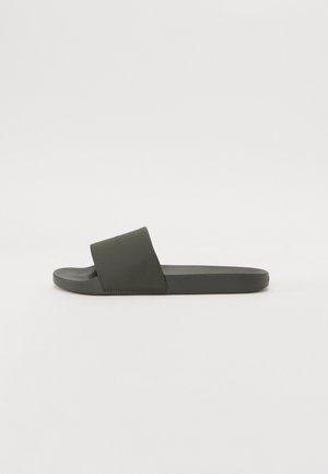 Mules - dark olive