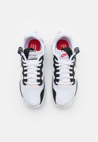 Jordan JORDAN MA2 - Sapatilhas - white/black/university red/light smoke grey/praline
