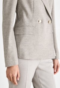 BOSS JIA - Bleizeris - open grey