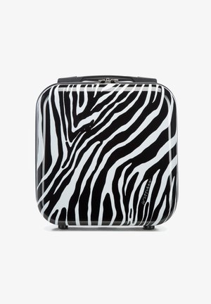 Valigia rigida con motivo a strisce zebrate, caratterizzata da una finitura lucida in bianco e nero, forma rettangolare e maniglia superiore.