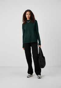 Vero Moda Tall VMLEFILE BOXY - Džemper - scarab melange