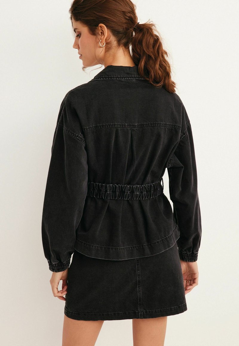 Damen Leichte Jacken | Next BELTED Jeansjacke black/schwarz - ZW34064 Damen Leichte Jacken | Next BELTED Jeansjacke black/schwarz - ZW34064