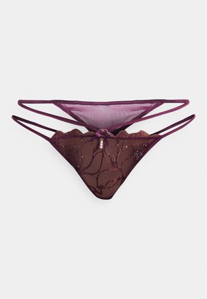Bordeaux kantenslippanty met doorzichtige meshpanelen, voorzien van bloemmotieven, slanke bandjes en een strikje in het midden met decoratieve kralen.