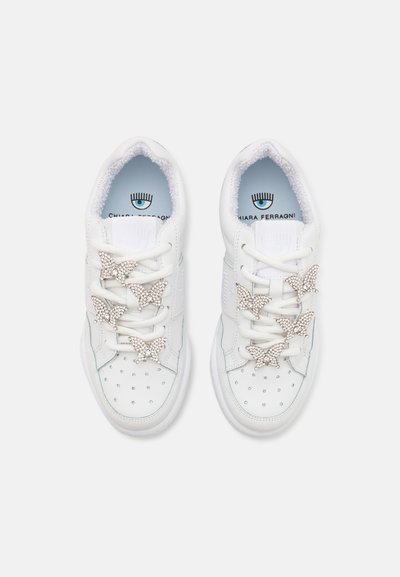 CHIARA FERRAGNI Sneakers basse - white