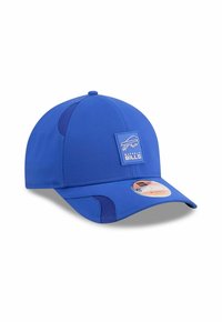 Blaues Baseballcap mit einem Netzpanel, einem gebogenen Schirm und einem Patch, das das Teamlogo und den Namen zeigt. Hergestellt aus leichtem Stoff.