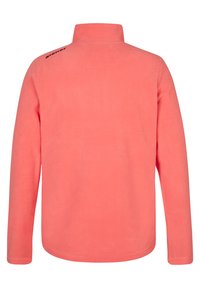 Pullover aus Korallenvlies mit hohem Kragen, langen Ärmeln und Ziener-Logo auf der oberen linken Rückseite. Weiche Textur in einfarbiger Ausführung.
