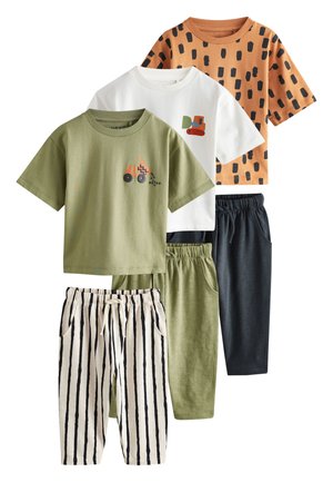 Next REGULAR FIT - SHORT SLEEVE SET 3 PACK - Træningsbukser - khaki green