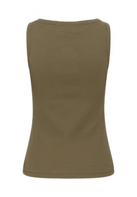Mouwloos, geribbeld olijfgroen singletje met een ronde hals, gezien van achteren tegen een effen witte achtergrond.