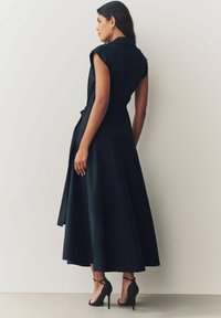 Next CAP SLEEVE TIE WAIST - Maxi šaty - navy blue