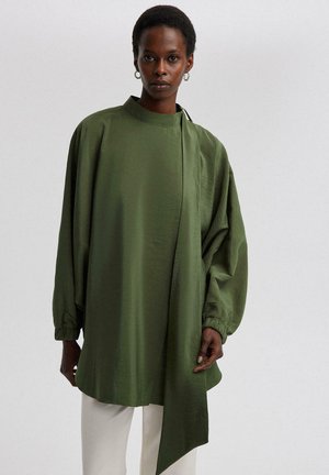 Touché Privé Blouse - green