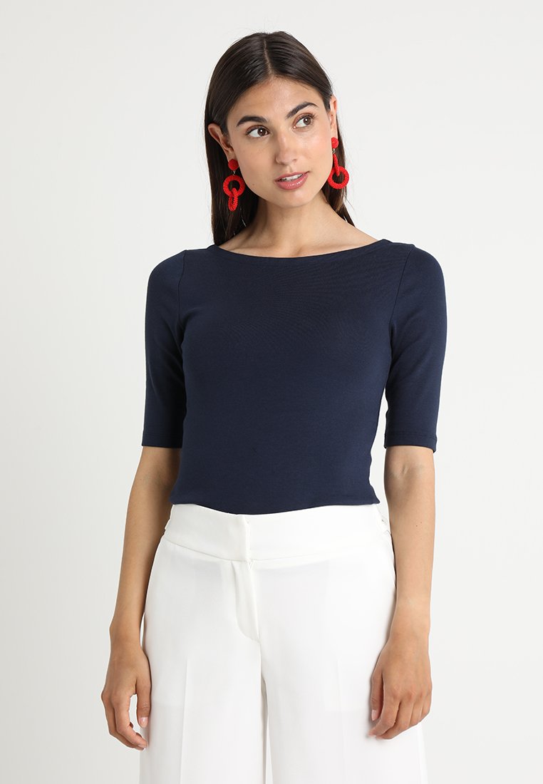 gap ballet shirt