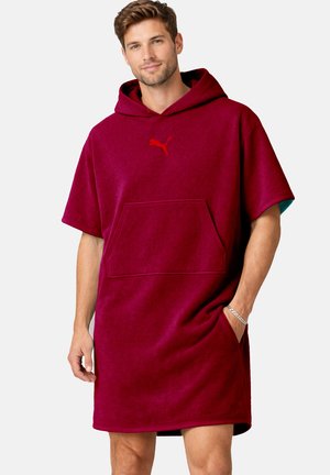 Puma, PUMA UNISEX BADEPONCHO PONCHO MIT KAPUZE STRAND SAUNA 660009 - Bademantel - red