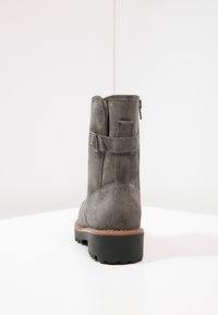 Pier One Botines con plataforma - grey