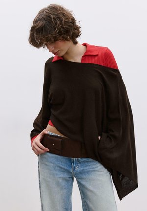 Cape - dark brown