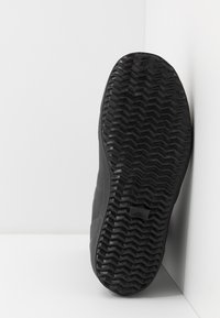 Viking VETUS - Gumijas zābaki - black