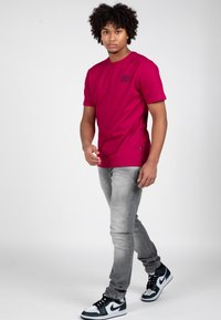 Wrong Friends VICHY - Triko s potiskem - pink