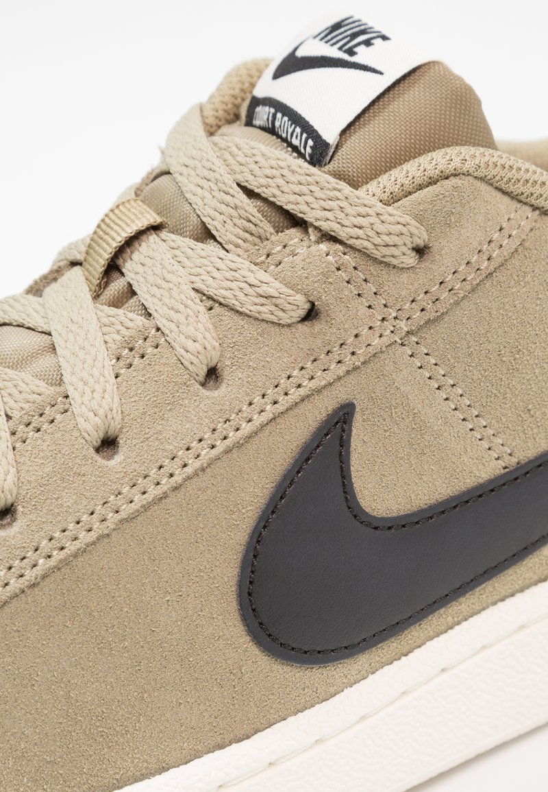 muñeca Presidente perdonado Nike Sportswear COURT ROYALE SUEDE - Baskets basses - neutral olive/black/sail/kaki - ZALANDO.FR muñeca Presidente perdonado Nike Sportswear COURT ROYALE SUEDE - Baskets basses - neutral olive/black/sail/kaki - ZALANDO.FR