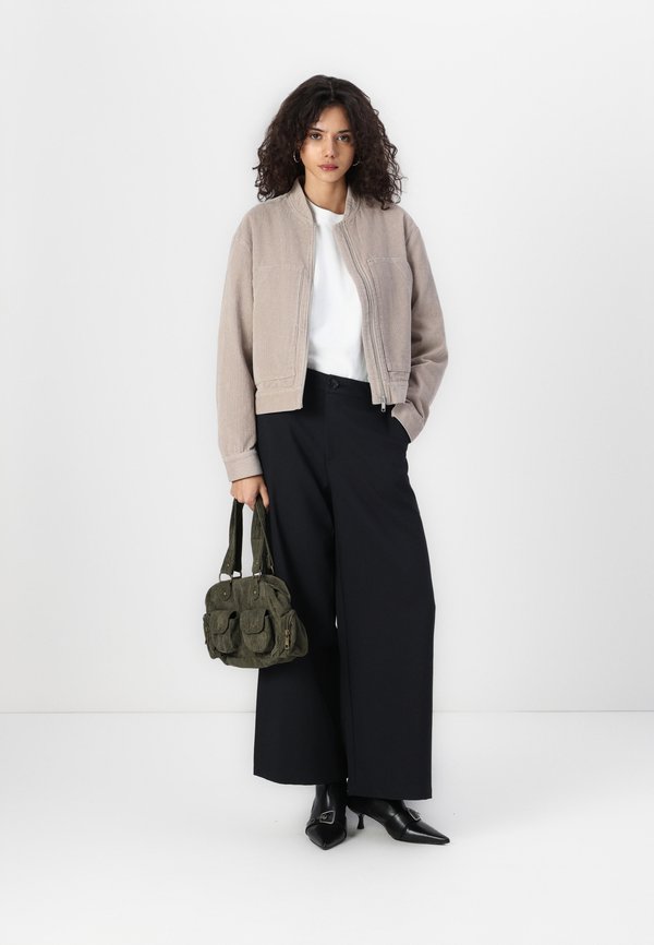 ONLMARTA BOMBER JACKET - Bomber Jacket - string2