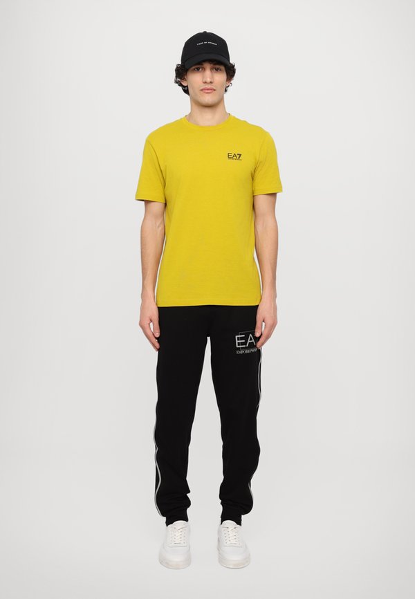 Basic T-shirt - antique moss4