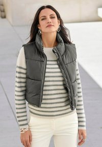 MADELEINE LEICHTE STEPP MIT GLANZ-EFFEKT - Bodywarmer - graphite