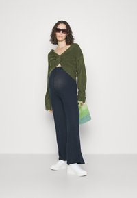 MAMALICIOUS MLSVALA CROP - Trui - winter moss