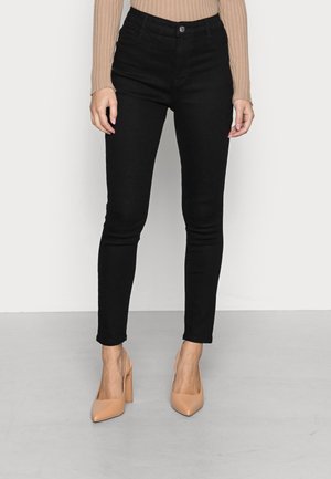 Jeansy Skinny Fit
