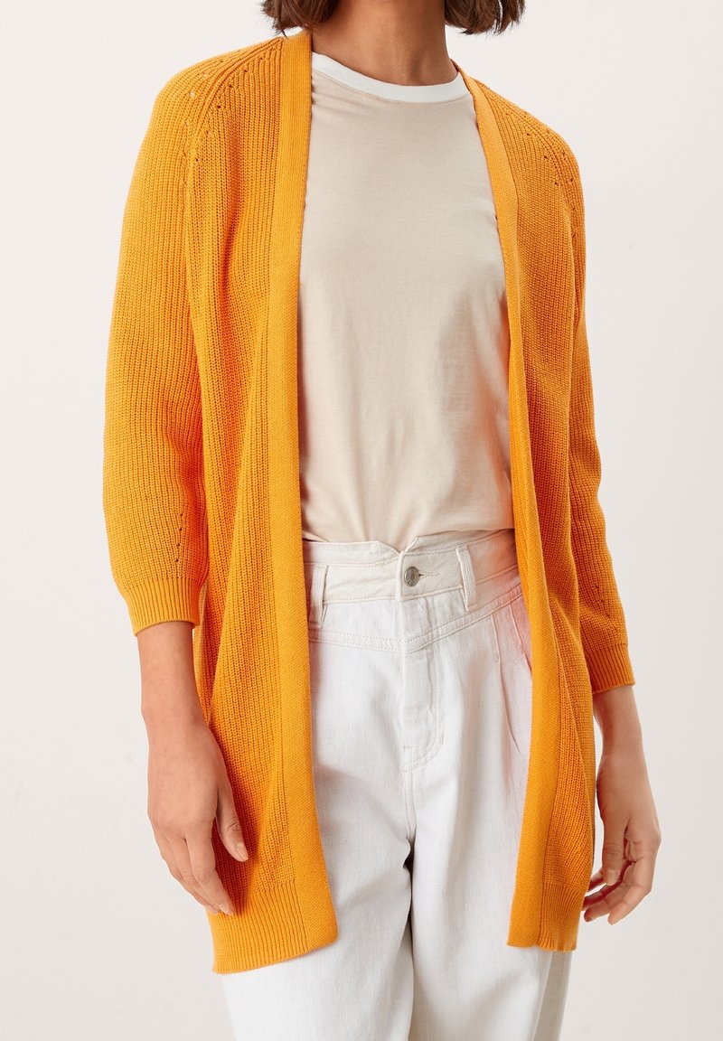 s.Oliver Chaqueta de punto - apricot