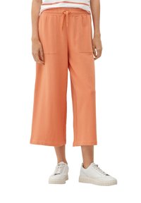 s.Oliver Spodnie materiałowe