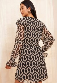 Friends Like These PETITE FIT - LONG SLEEVE  FRILL  - Kasdienė suknelė - black white