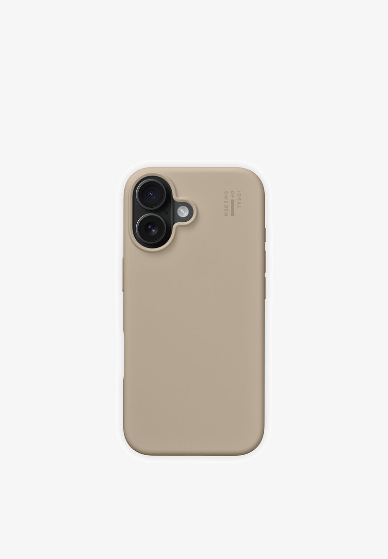 Custodia per telefono beige con finitura opaca, progettata per la protezione della doppia fotocamera. Presenta ritagli precisi, design elegante e branding minimalista.
