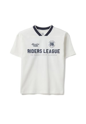 Maglietta bianca per bambini a maniche corte con collo a righe navy, scritta "RIDERS LEAGUE" e piccoli disegni stampati blu navy.