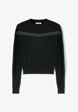 Schwarzer, kurz geschnittener Pullover mit langen Ärmeln. Mit einem strukturierten silbernen Streifen über der Brust und einem gerippten Saum. Hergestellt aus weichem Strickmaterial.