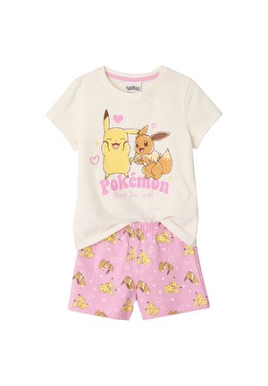 Cremefarbenes Kurzarmshirt mit Pikachu- und Evoli-Grafik sowie pinken Herzen, dazu pinke Shorts mit wiederholtem Pikachu- und Evoli-Muster.