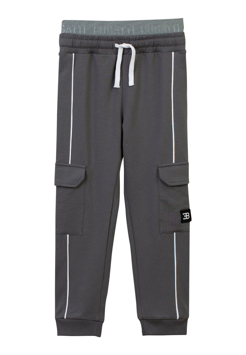 Graue Cargo-Sweatpants mit elastischem Bund, weißen Seitenstreifen und zwei aufgesetzten Taschen. Mit einem schwarzen Logopatch auf der linken Tasche.