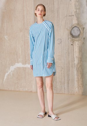 SLEEVE DETAIL DRESS - Dnevna obleka - teal/white