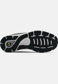 Under Armour Scarpe da corsa su strada - black