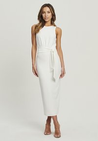 TUSSAH EMERSYN - Pouzdrové šaty - white