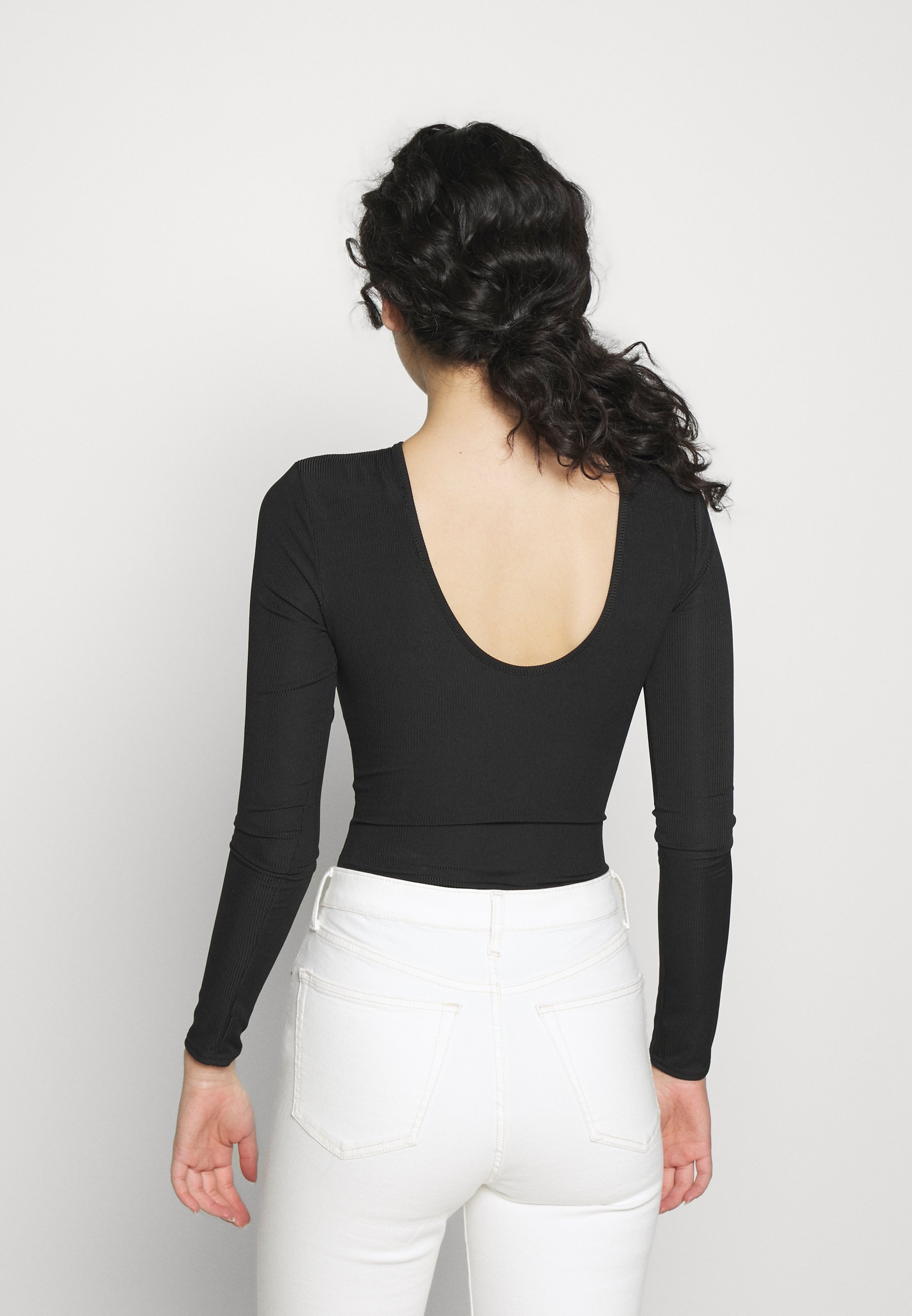 low back long sleeve top