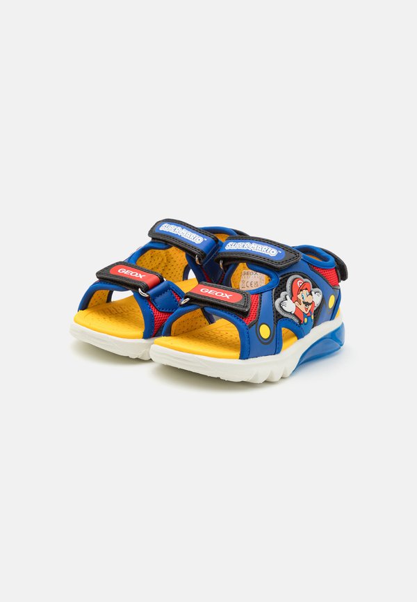 LIGHT UP NINTENDO SUPER MARIO CIBERDRON - Sandals2