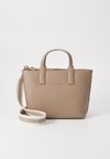 LOGOTAPE MINI TOTE - Sac à main - coastal taupe