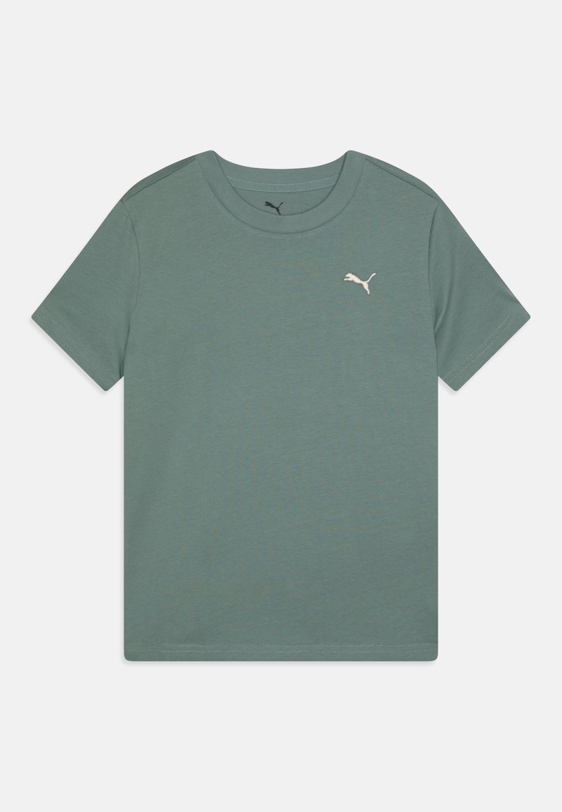 Zielona koszulka z krótkim rękawem, wykonana z miękkiego materiału, z okrągłym dekoltem i małym białym logo Puma na lewej piersi.