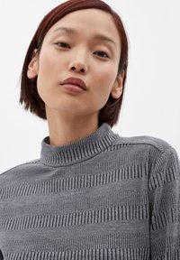 s.Oliver MIT STEHKRAGEN - Longsleeve - dunkelgrau