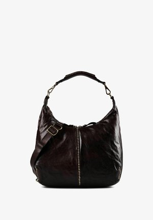 Borsa a mano in pelle marrone scuro con una tracolla regolabile singola e dettagli decorativi con borchie metalliche al centro e ai lati.