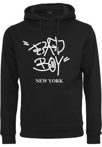 Melna kapuces džemperis ar tekstūrētu audumu, centrā ar baltu graffiti stila tekstu "BAD BOY" un "NEW YORK". Iekļauj priekšējo kabatu.