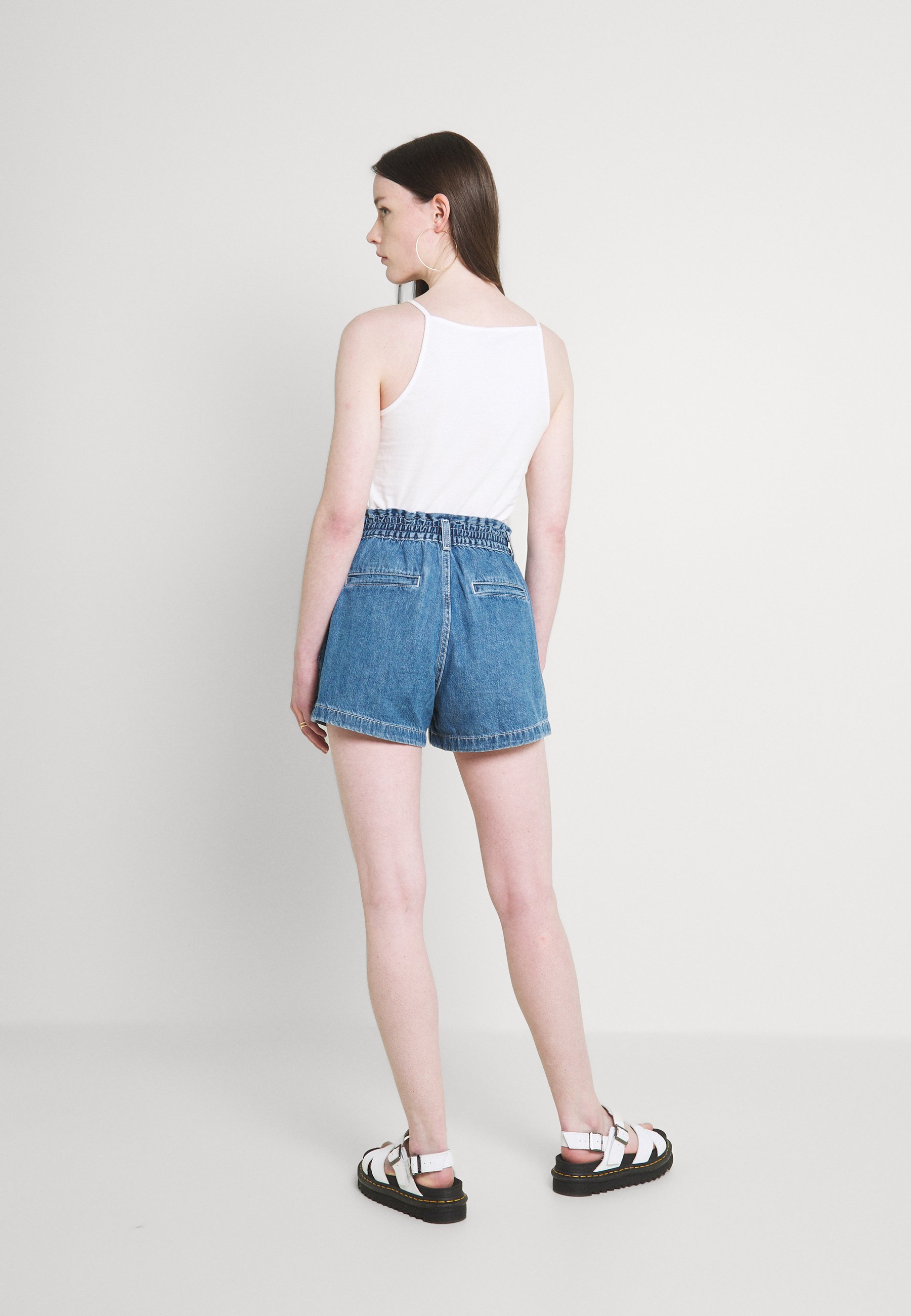 HIGH WAIST A LINE - Denim shorts 