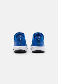 Nike Performance NIKE REVOLUTION 6 (PSV) - Sapatos para corrida em estrada - game royal/white/black