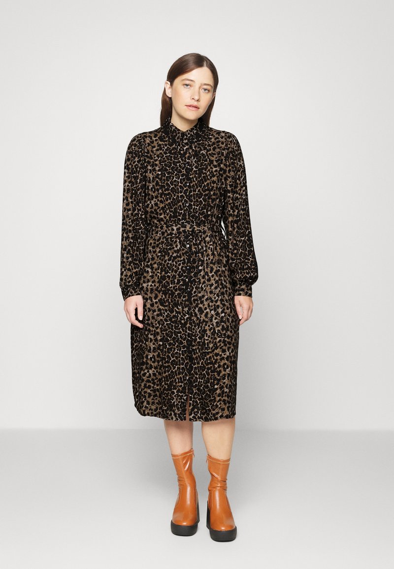 Vero Moda Petite VMKITTIE SHIRT DRES Day dress brown Zalando.ie