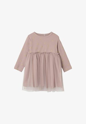 Langærmet kjole med en lyserød ribbede top, der har gule prikker og en semi-transparent tylskørt. Elastisk talje med rynkedetaljer.