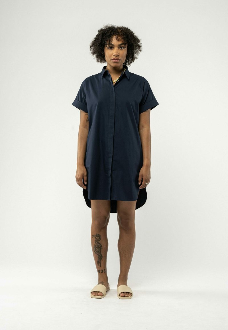 Damen Freizeitkleider | Melawear AMOLI Blusenkleid navy/dunkelblau - FH64925 Damen Freizeitkleider | Melawear AMOLI Blusenkleid navy/dunkelblau - FH64925